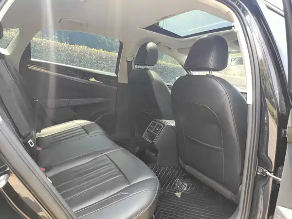Volkswagen Passat 2021