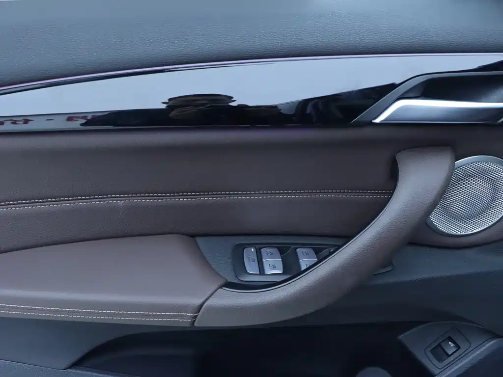 BMW X1 2021 — фото 14