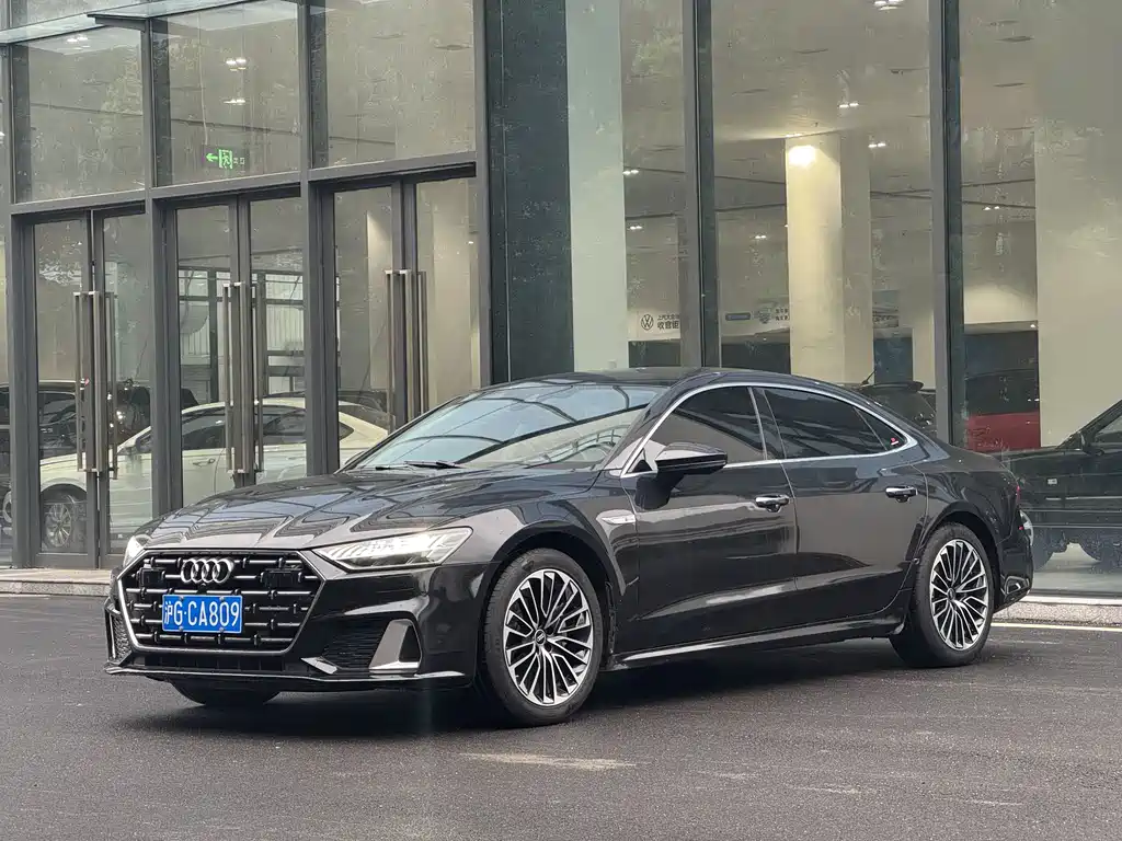 Audi A7L 2024 — фото 1