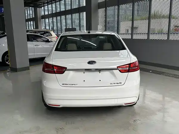Ford Escort 2016
