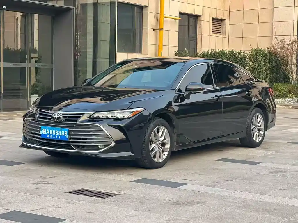 Toyota Avalon 2020 — фото 1