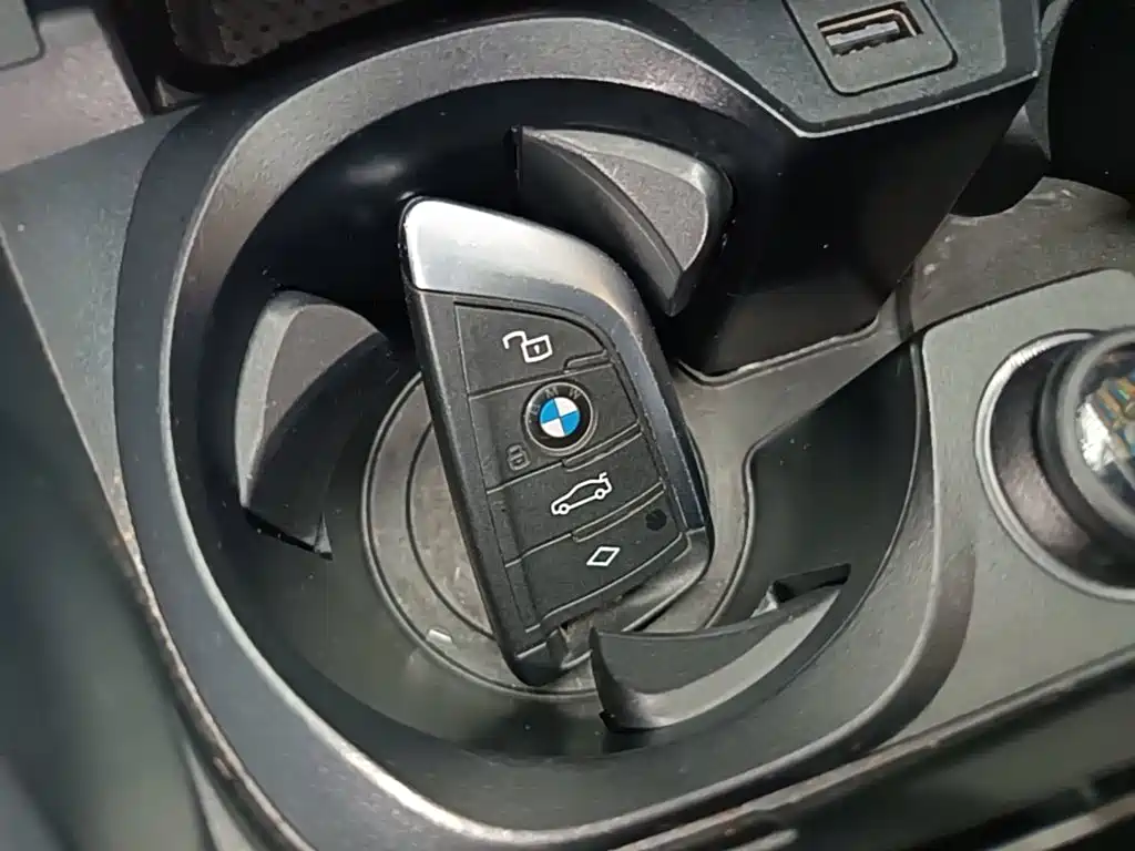 BMW i3 2023 — фото 9