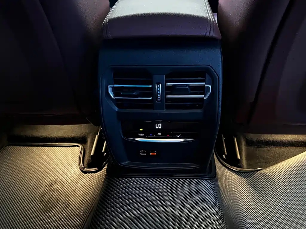 BMW 3 Series 2022 — фото 10