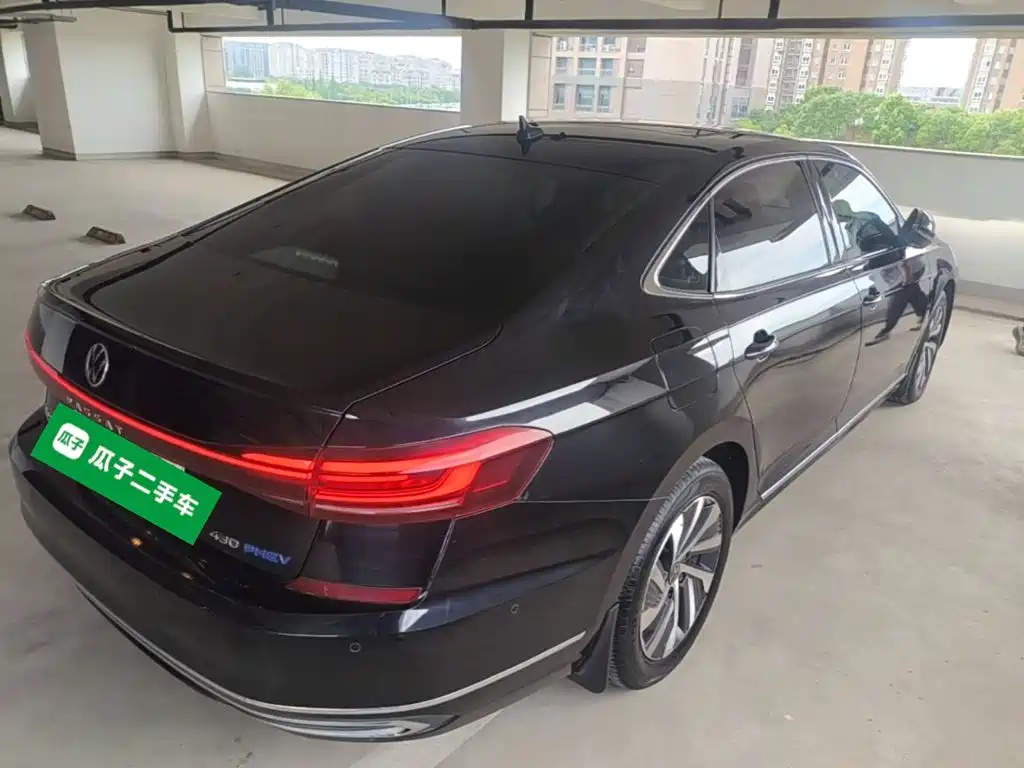 Volkswagen Passat PHEV 2022