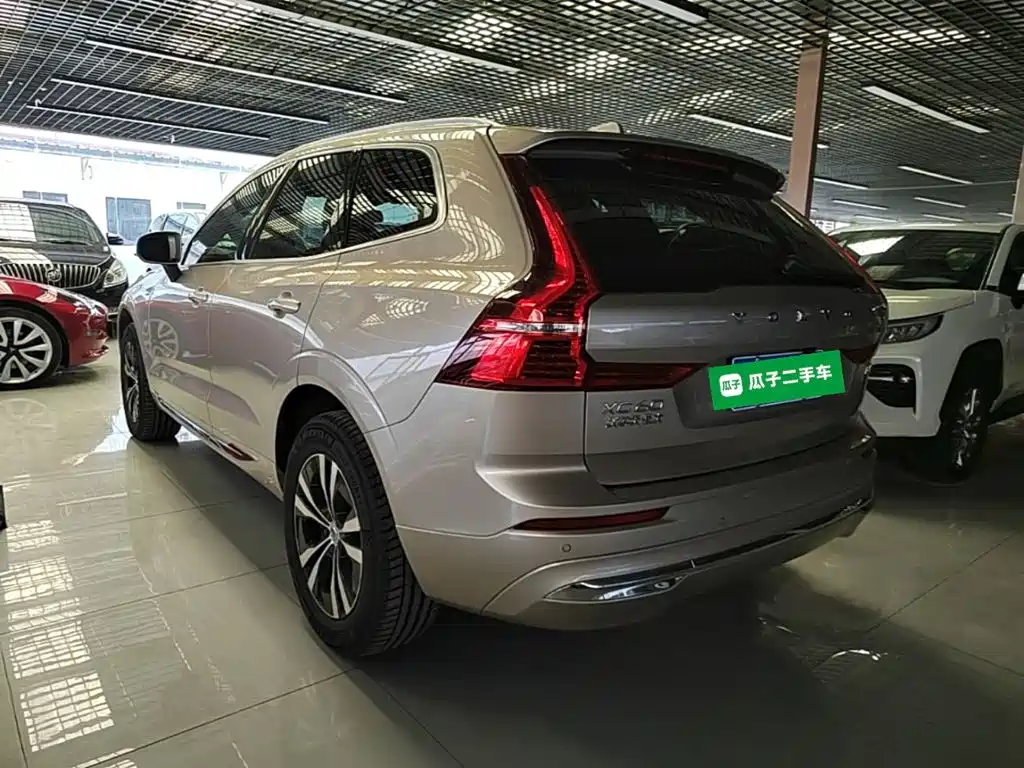 Volvo XC60 2024 — фото 5