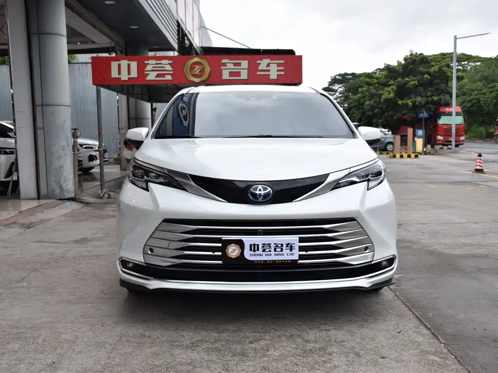 Toyota Sienna 2022