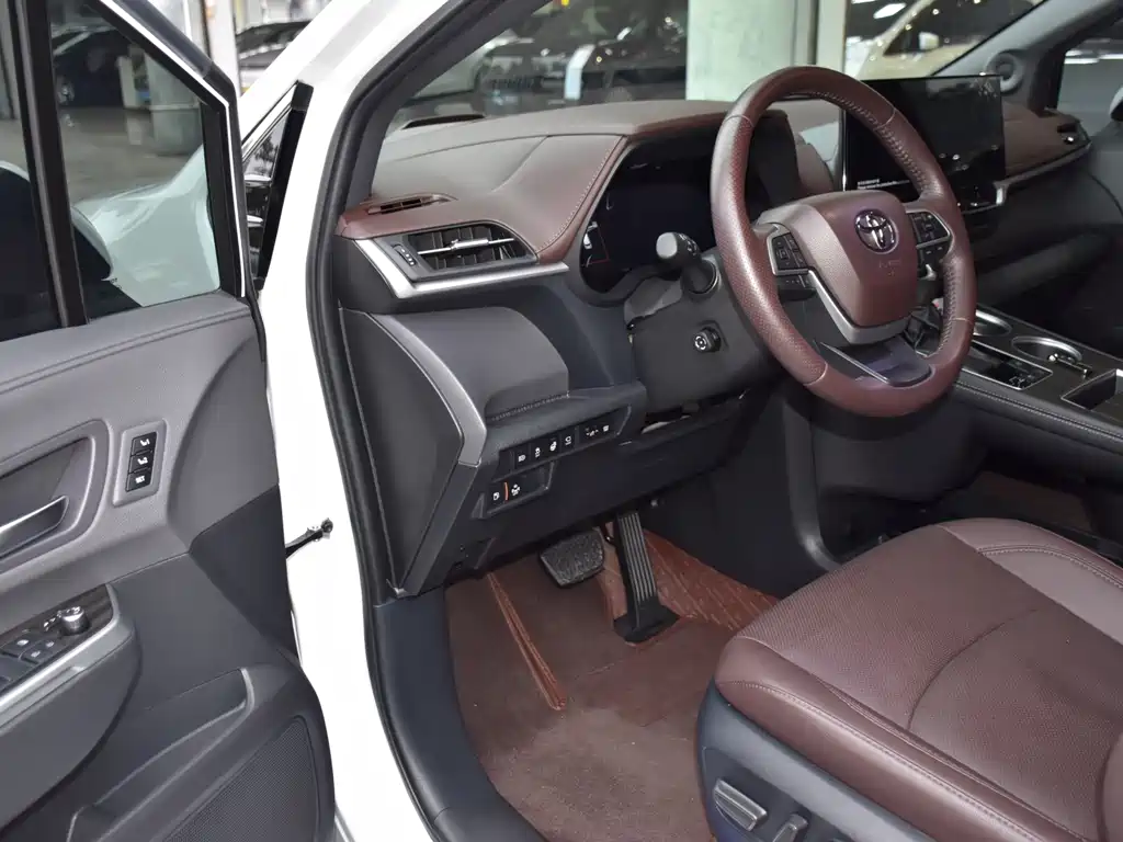 Toyota Sienna 2022