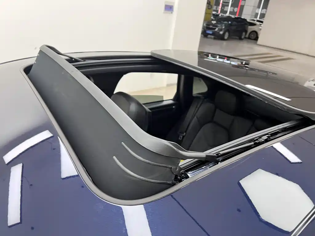 Porsche Macan 2020 — фото 27