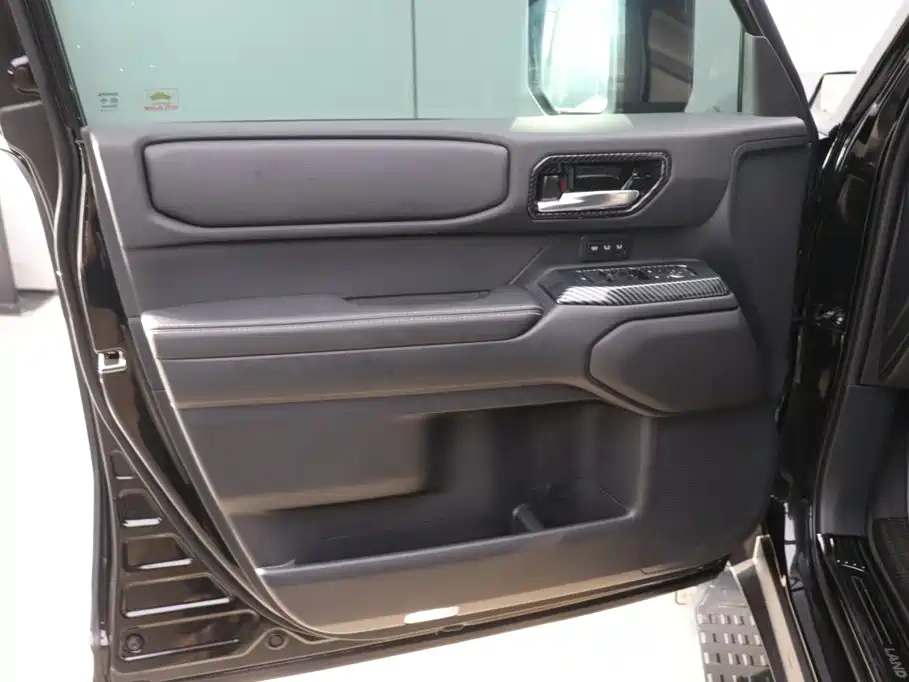 Toyota Prado 2025 — фото 10