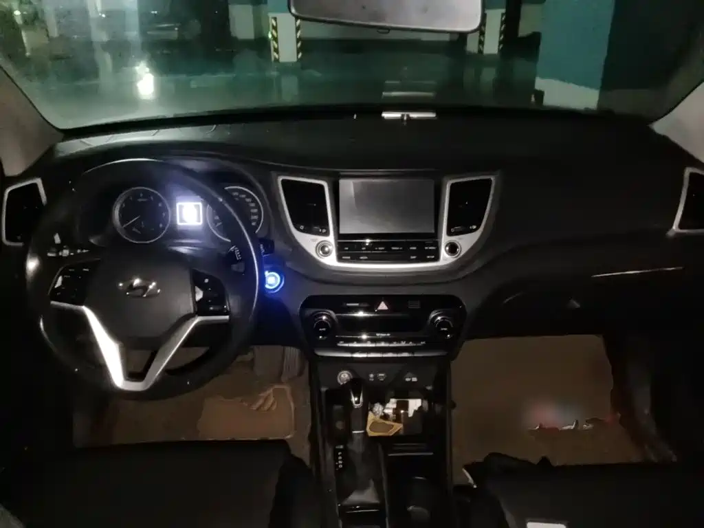 Hyundai Tucson 2015 — фото 10