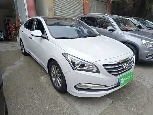 Hyundai Mistra 2014