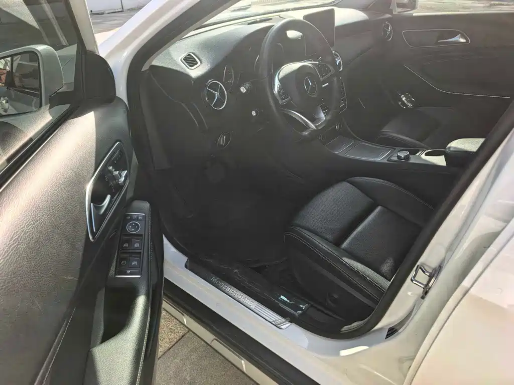 Mercedes-Benz GLA 2019