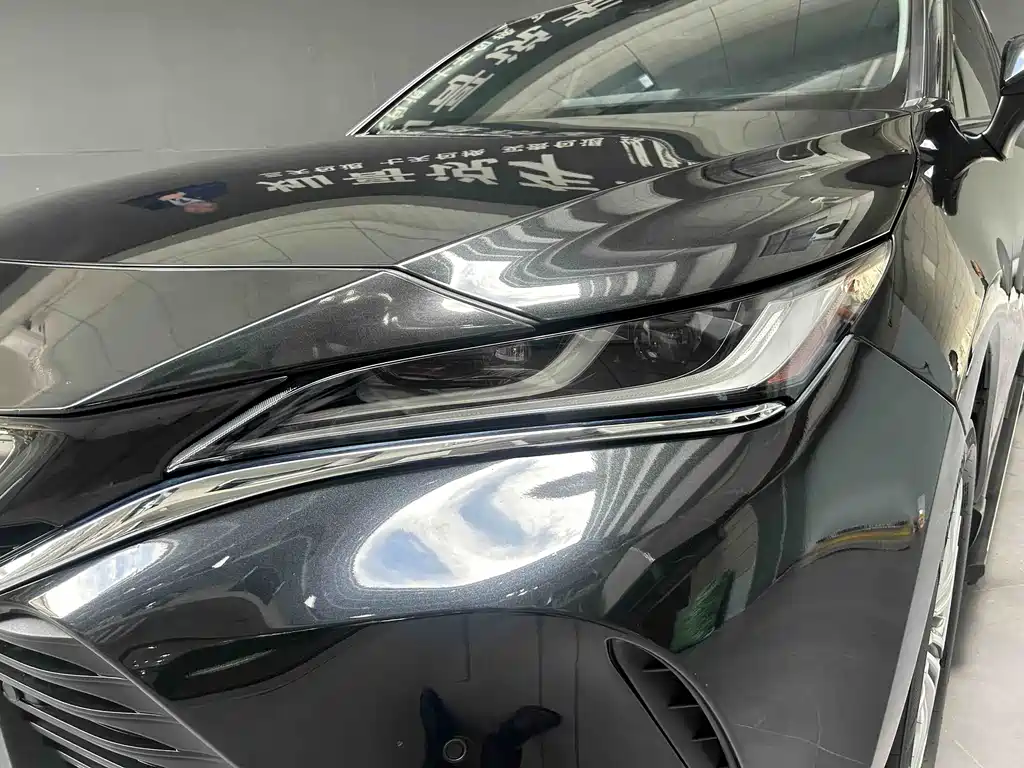Toyota Harrier 2023