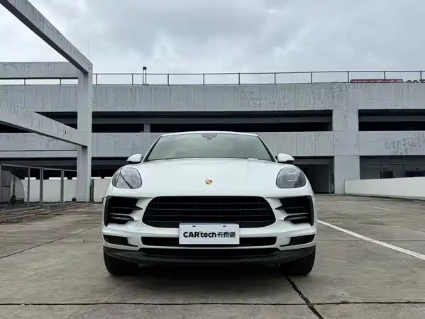 Porsche Macan 2021