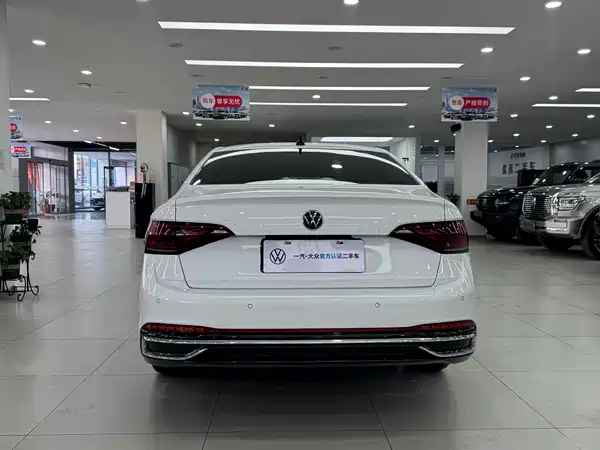 Volkswagen Sagitar 2023