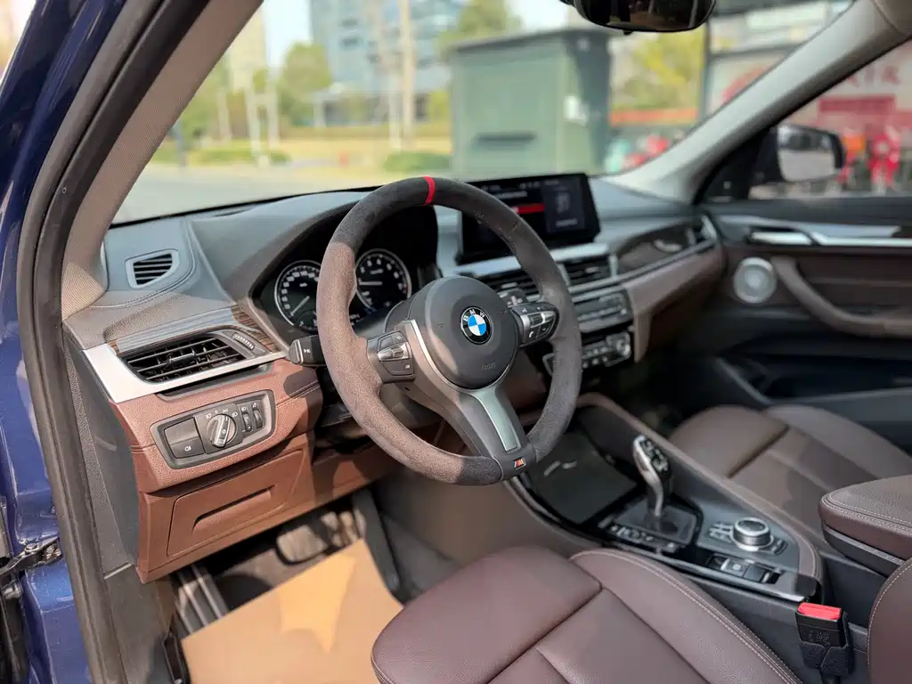BMW X1 2021 — фото 8