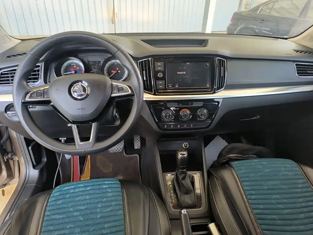 Skoda Kamiq 2020 — фото 10