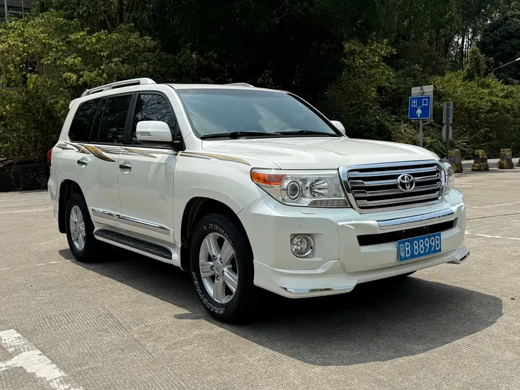 Toyota Land Cruiser 2014 — фото 3