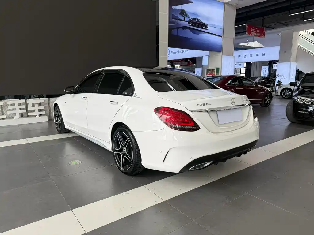 Mercedes-Benz C-Class 2021 — фото 10