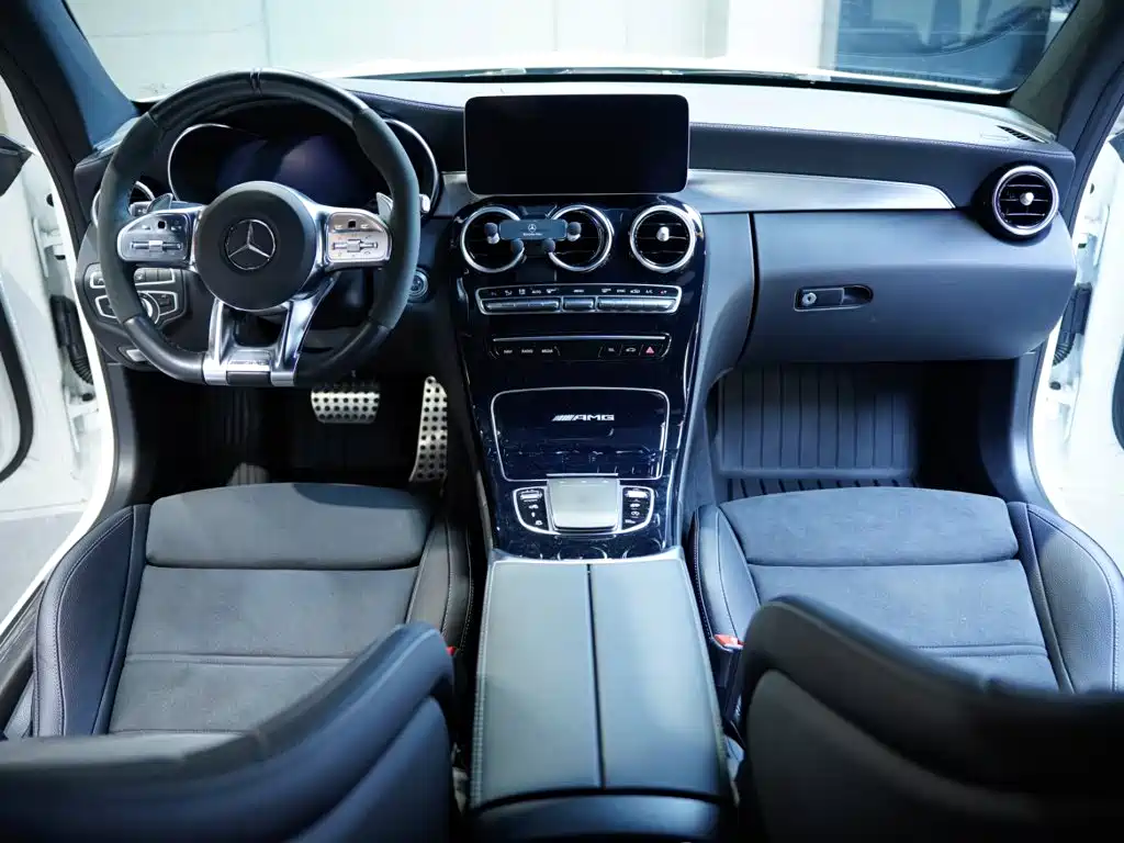 Mercedes-Benz C-Class AMG 2020 — фото 28