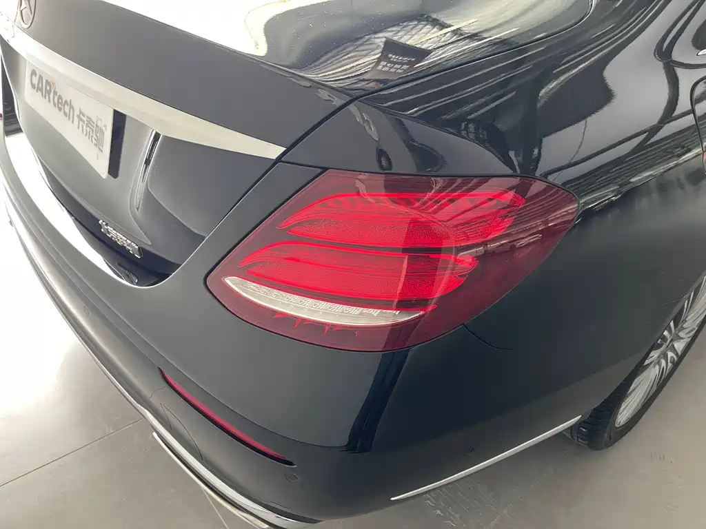 Mercedes-Benz E-Class 2020 — фото 29