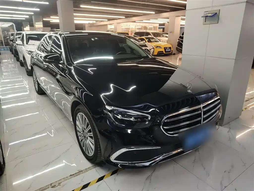 Mercedes-Benz E-Class 2023 — фото 20