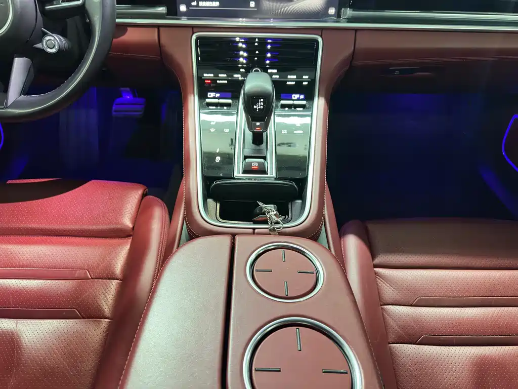 Porsche Panamera 2023 — фото 15