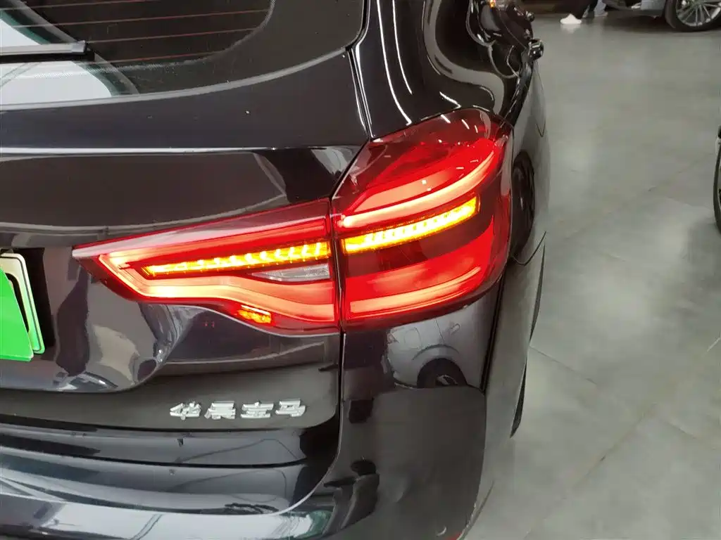 BMW iX3 2021 — фото 24