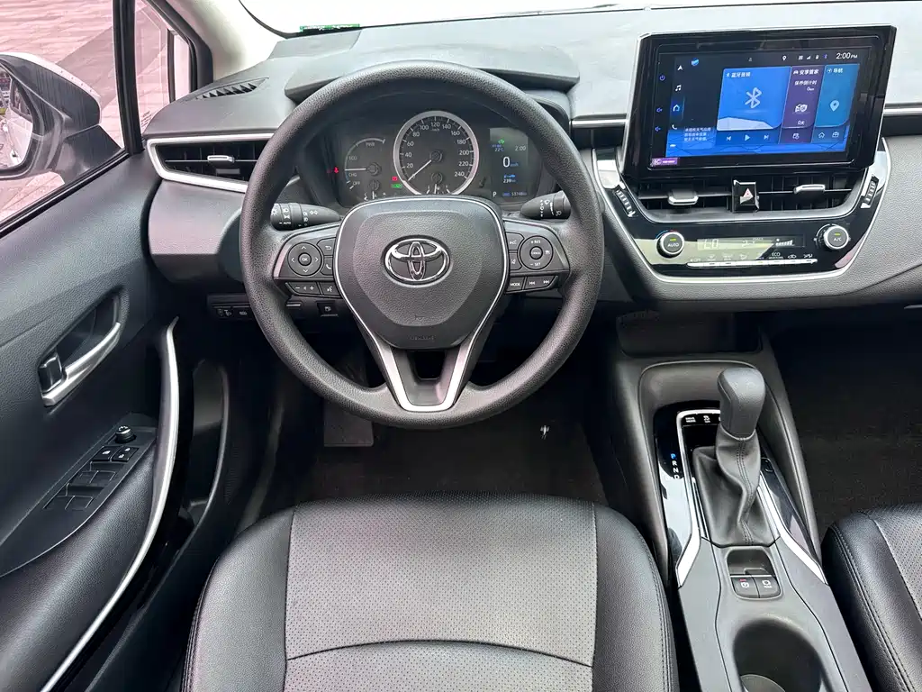 Toyota Corolla 2023 — фото 14