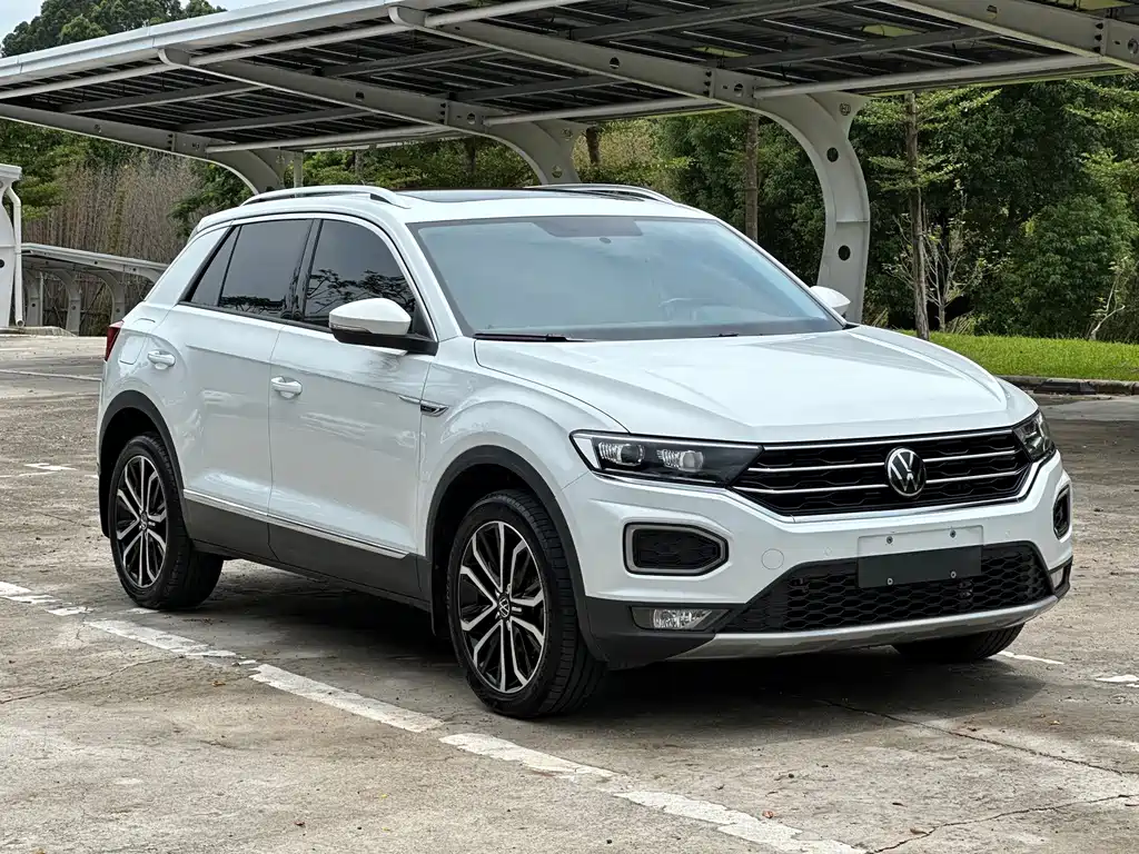 Volkswagen T-Roc 2023 — фото 2