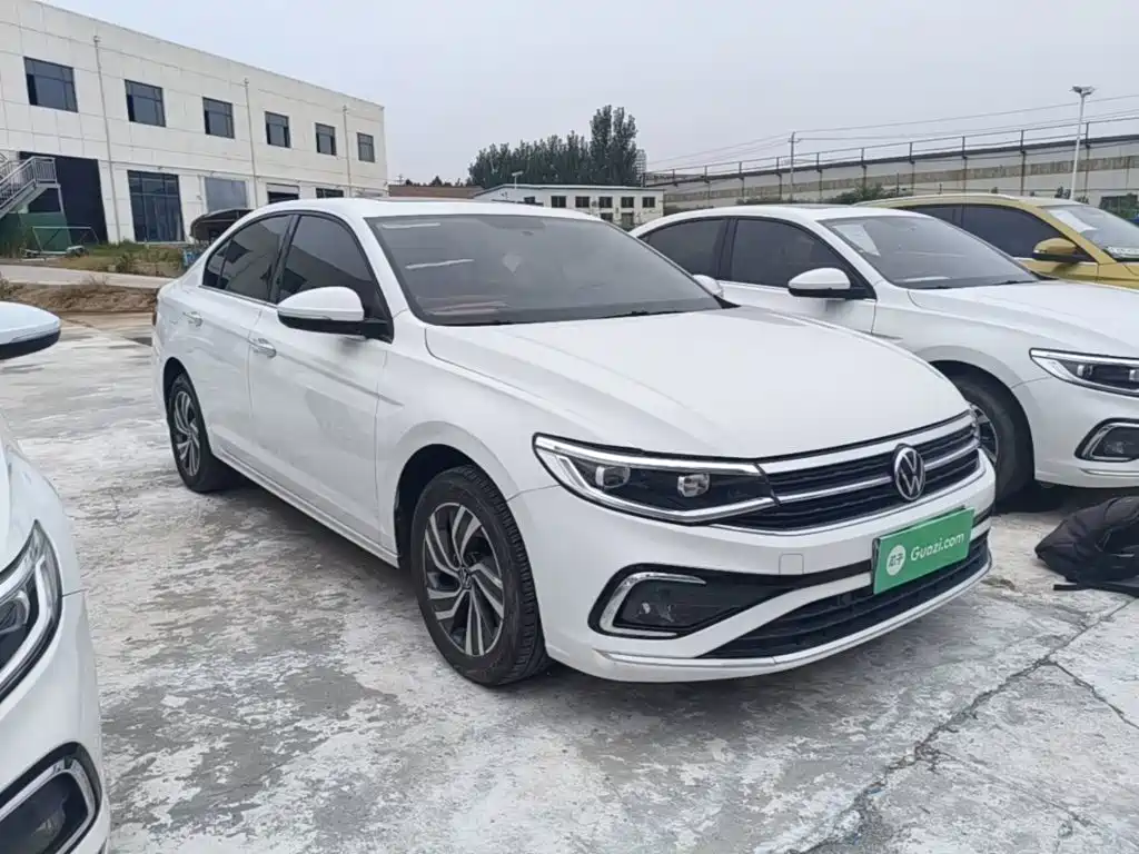 Volkswagen Bora 2023