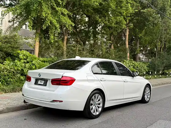 BMW 3 Series 2017