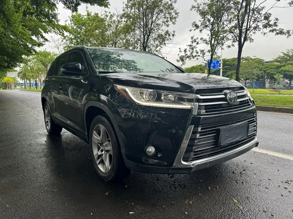 Toyota Highlander 2020 — фото 3