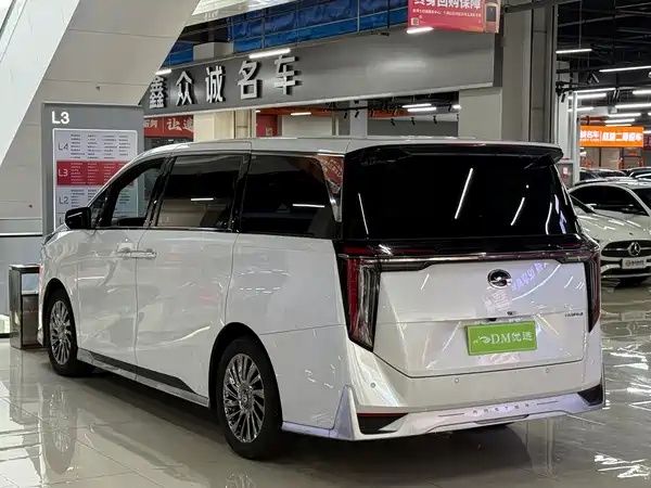 GAC Trumpchi M8 2022