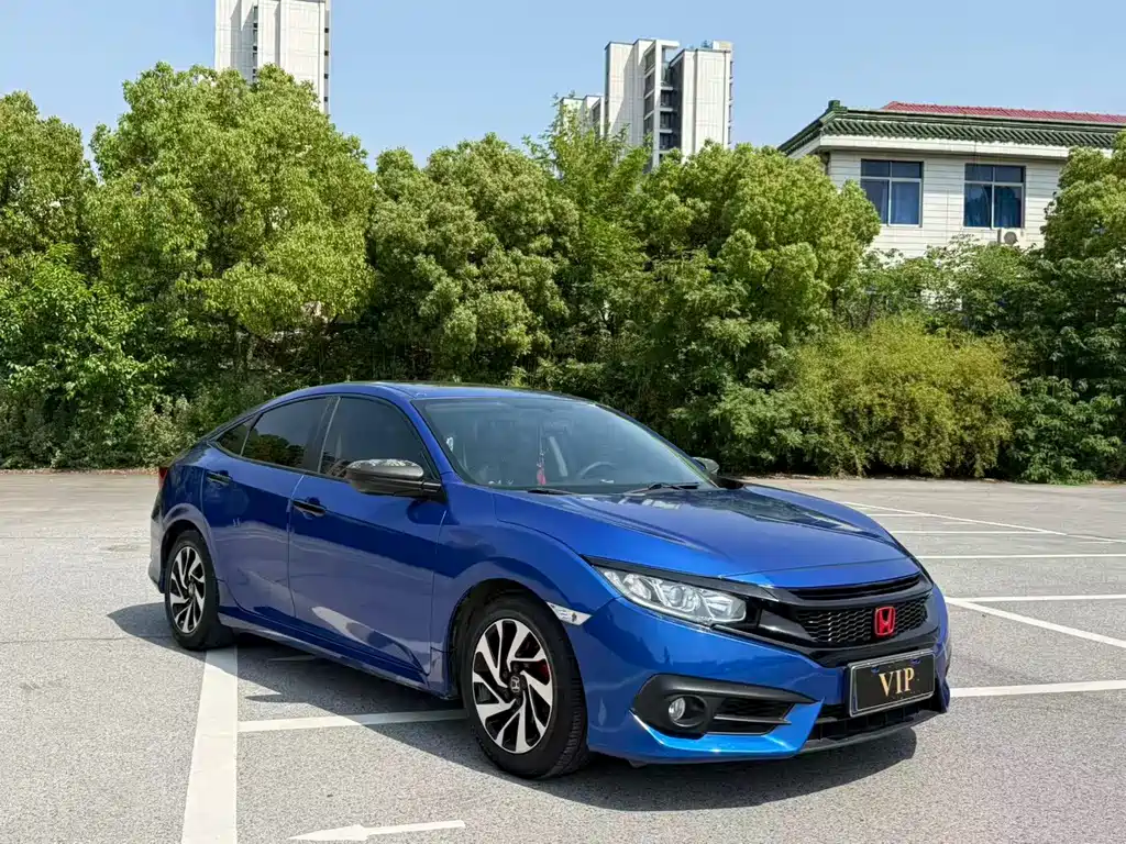 Honda Civic 2018 — фото 3