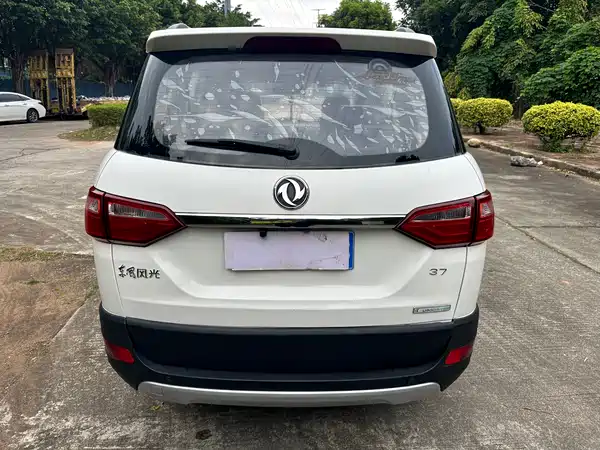 Dongfeng Scenery 370 2016