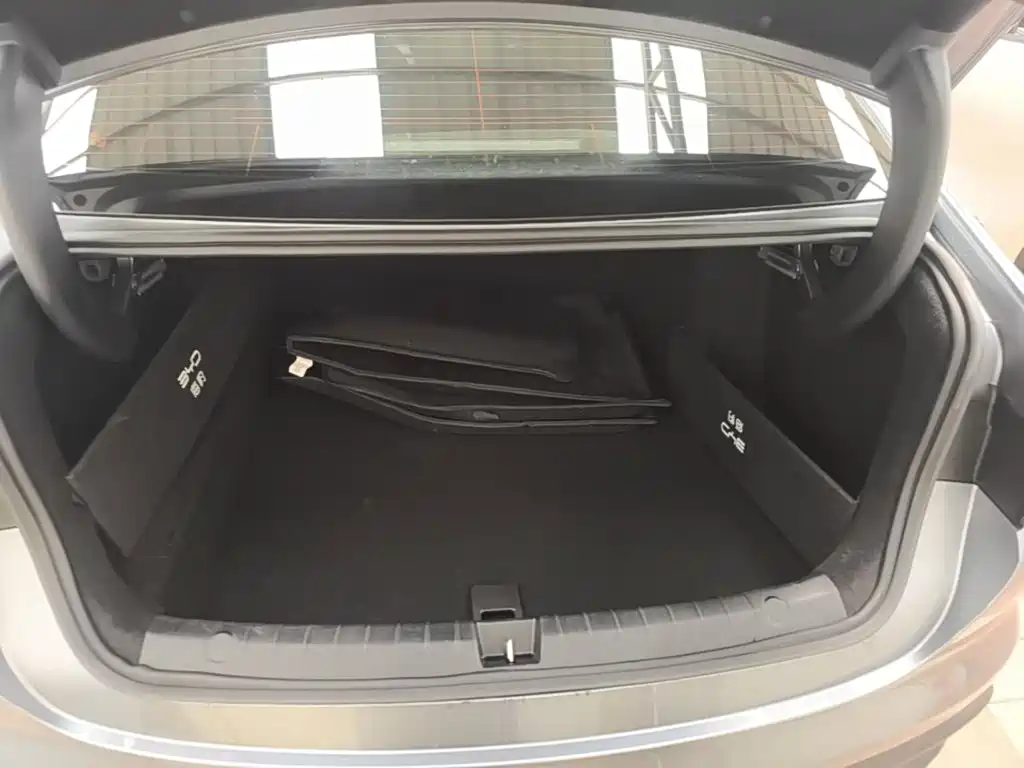 BYD Seal 05 DM-i 2025 — фото 19