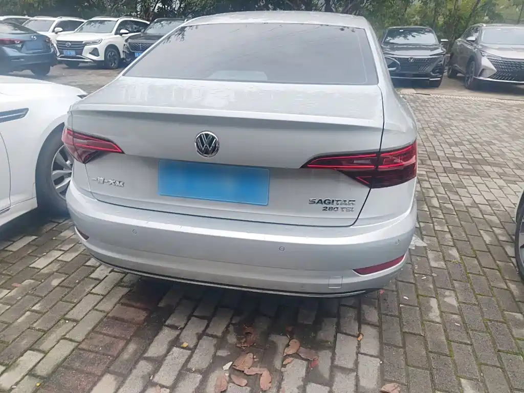 Volkswagen Sagitar 2020