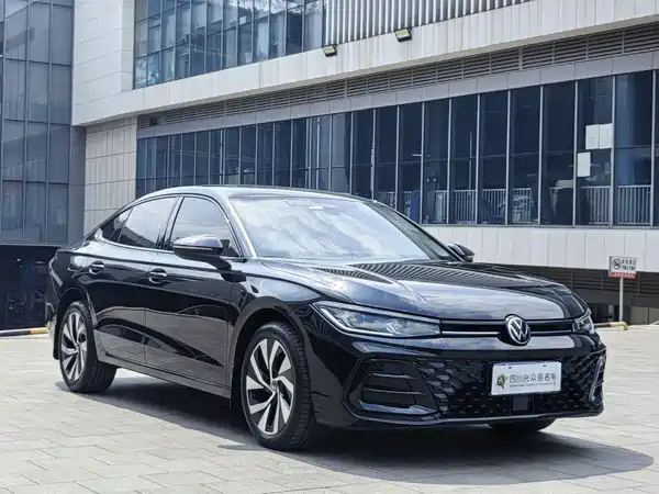 Volkswagen Passat 2025