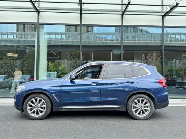 BMW X3 2021