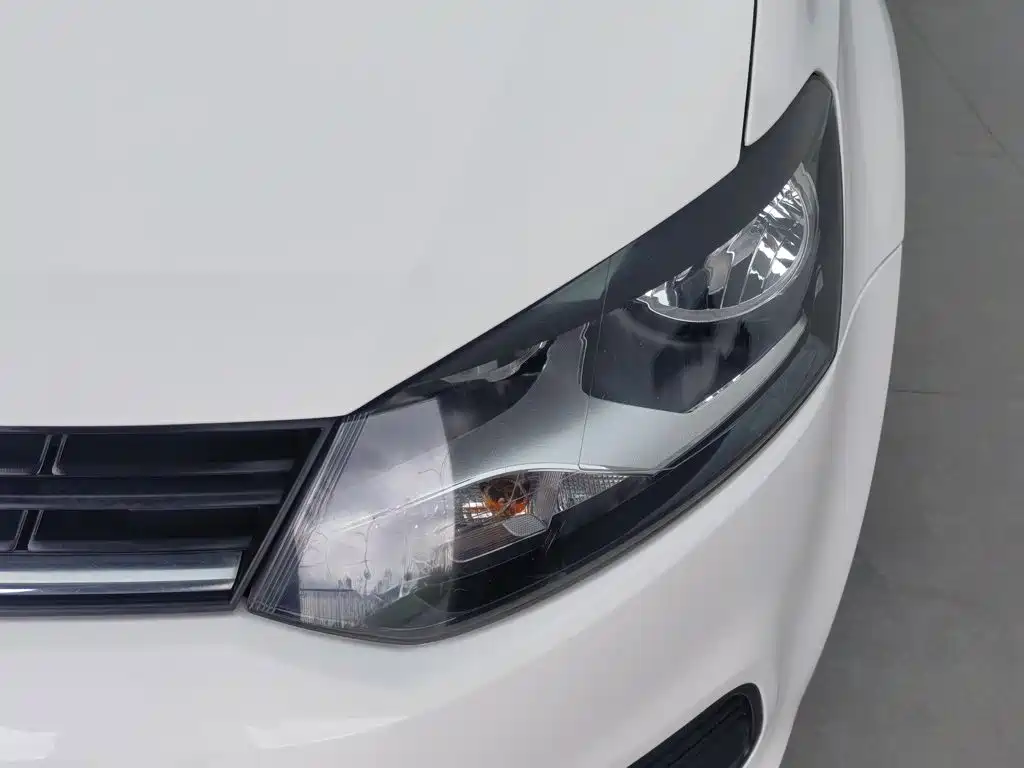 Volkswagen Polo 2016