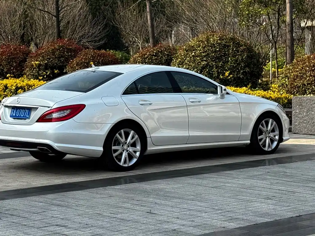 Mercedes-Benz CLS 2015 — фото 8