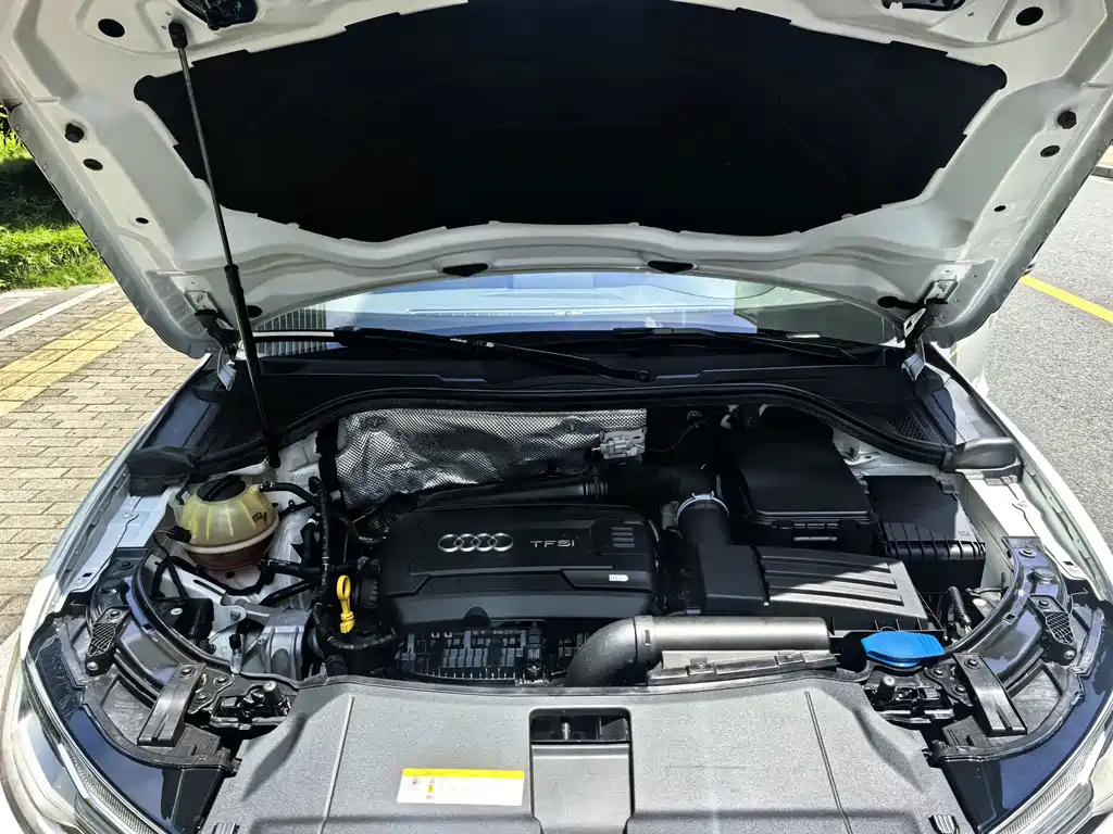 Audi Q3 2017 — фото 12