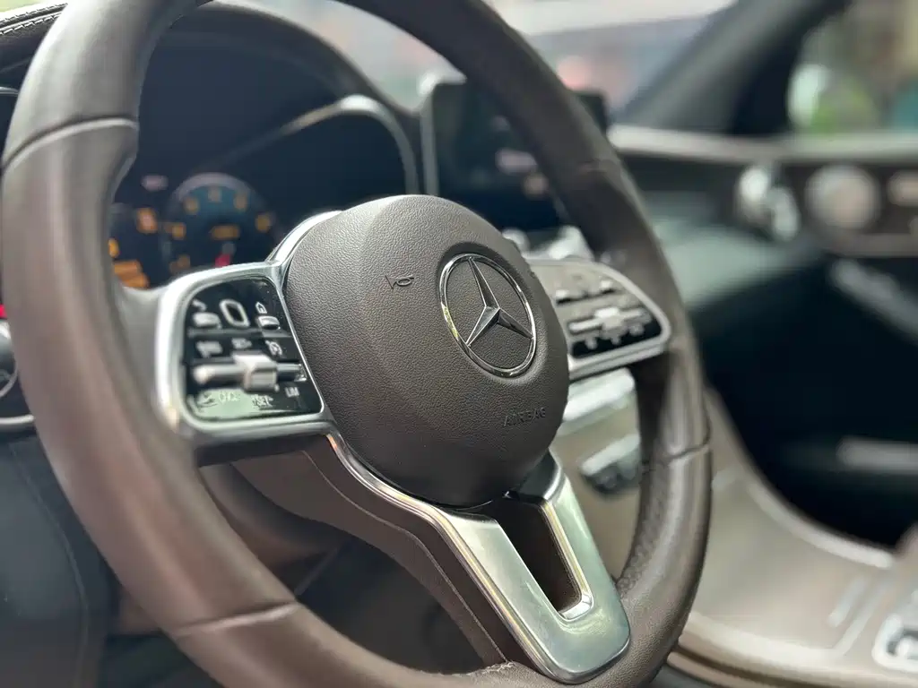 Mercedes-Benz GLC 2019 — фото 14