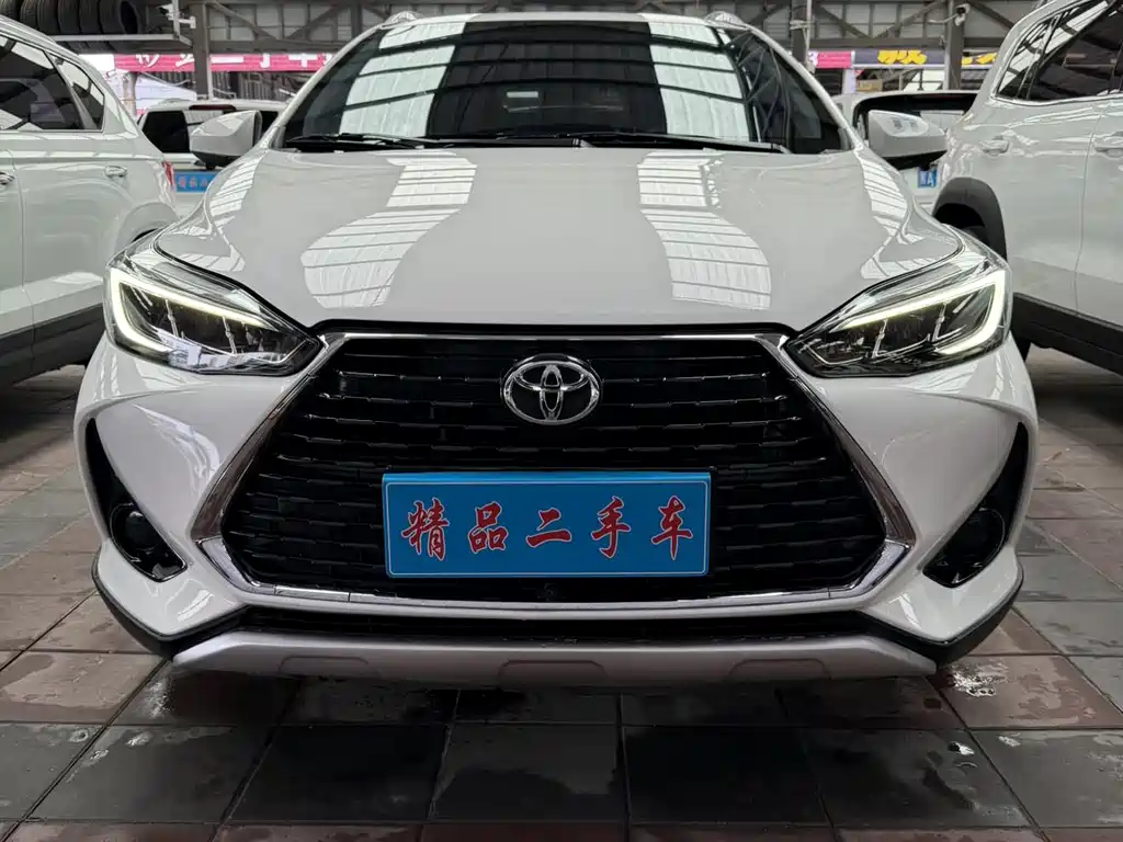 Toyota Yaris L 2022