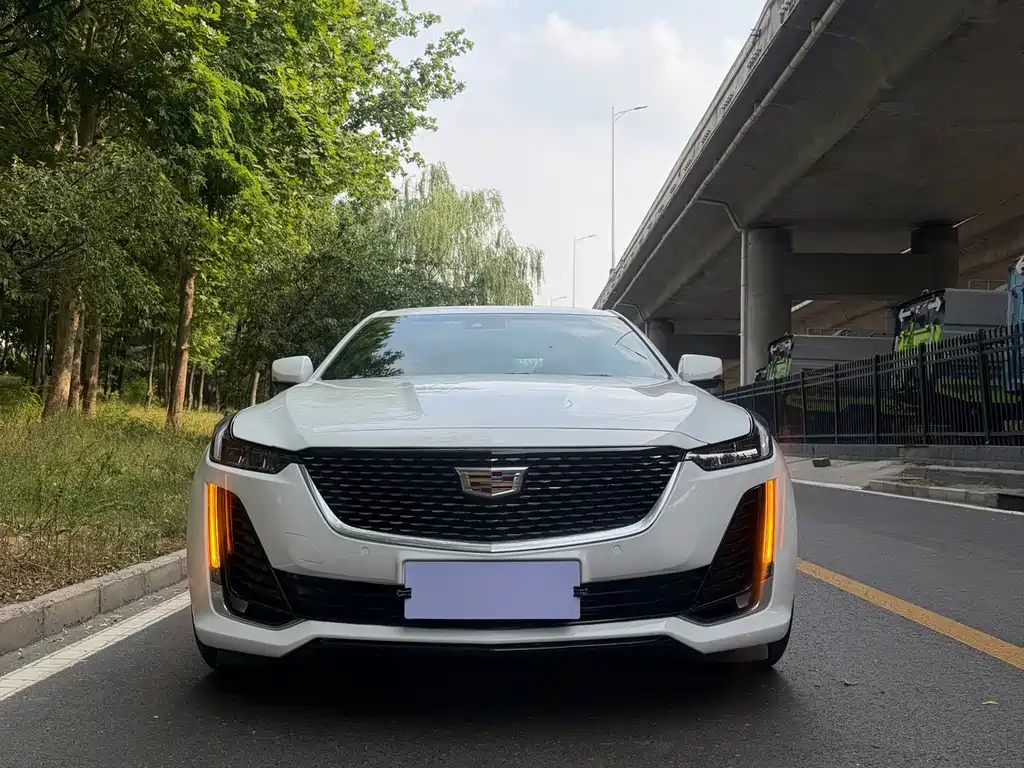 Cadillac CT5 2023 — фото 2