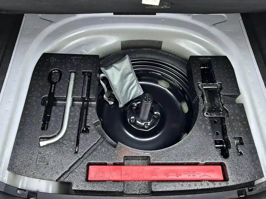 Volkswagen Sagitar 2021