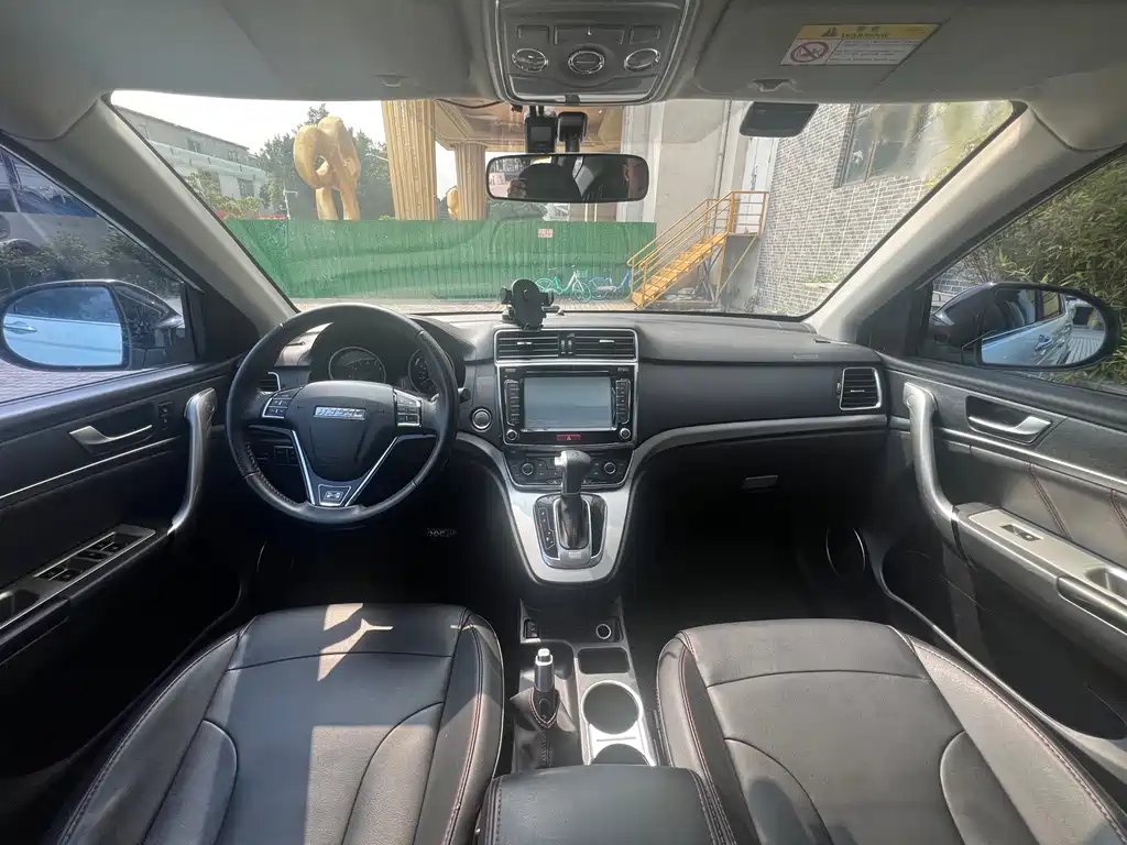 Haval H6 2017 — фото 15