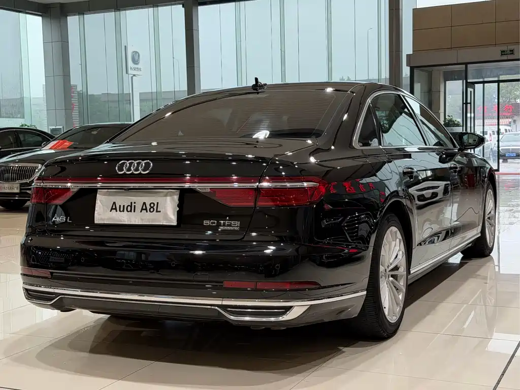 Audi A8 2021