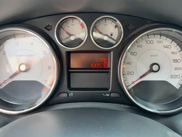 Peugeot 308 2016